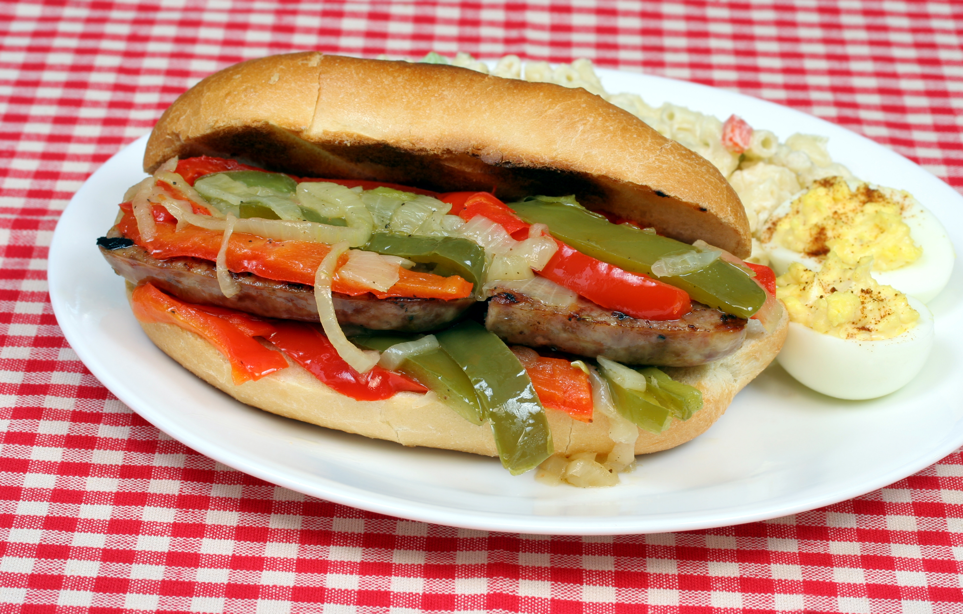 Italian Sausage Sandwich with Red Pepper Recipes & Meals Italian Sausage Sandwich with Red Pepper Recipes & Meals