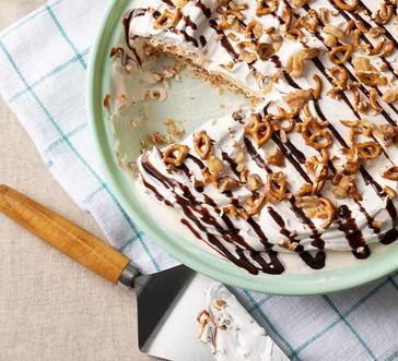 Chocolate-Banana Ice Cream Pie with Pretzel Crust image
