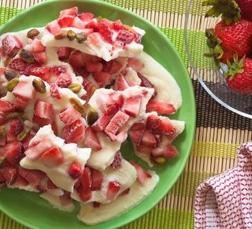 Frozen Yogurt Bark image