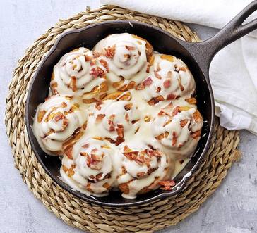 Cast-Iron Cinnamon Rolls with Maple-Bacon Glaze image