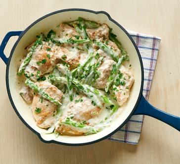Creamy Chicken with Asparagus image