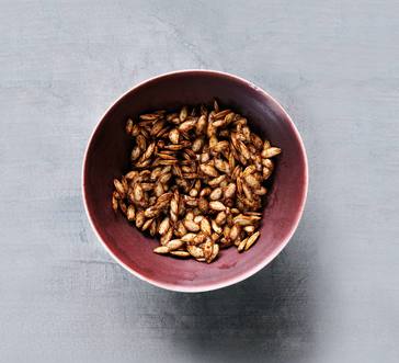 Cinnamon & Sugar Roasted Pumpkin Seeds image