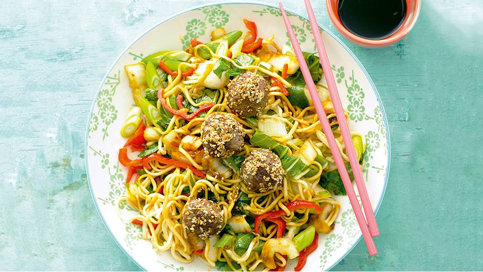 Sesame Beef Meatballs with Noodles Giant Food