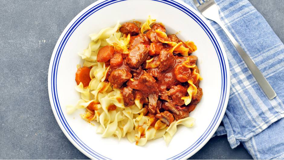 Slow Cooker Beef Goulash | Stop and Shop
