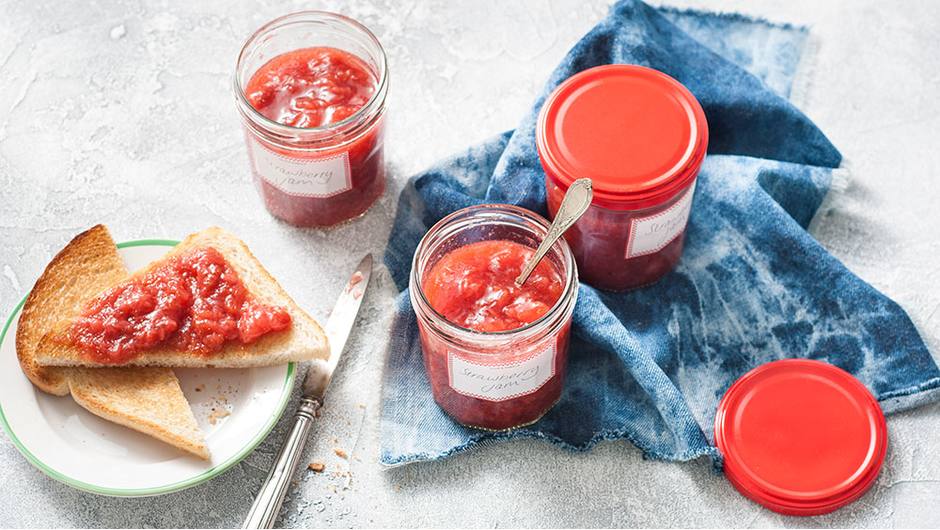 Slow Cooker Strawberry Vanilla Jam Stop and Shop