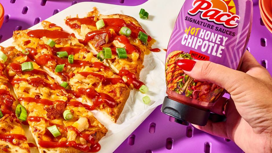 Hot Honey Chipotle Chicken & Bacon Flatbreads Giant Food Store