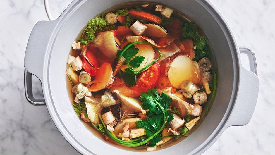Slow Cooker Veggie Broth Stop and Shop