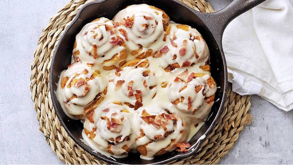 CastIron Cinnamon Rolls with MapleBacon Glaze Giant Food