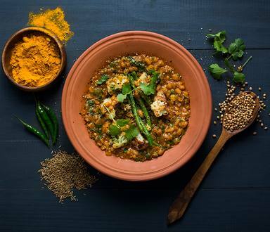 Cauliflower Bean Curry