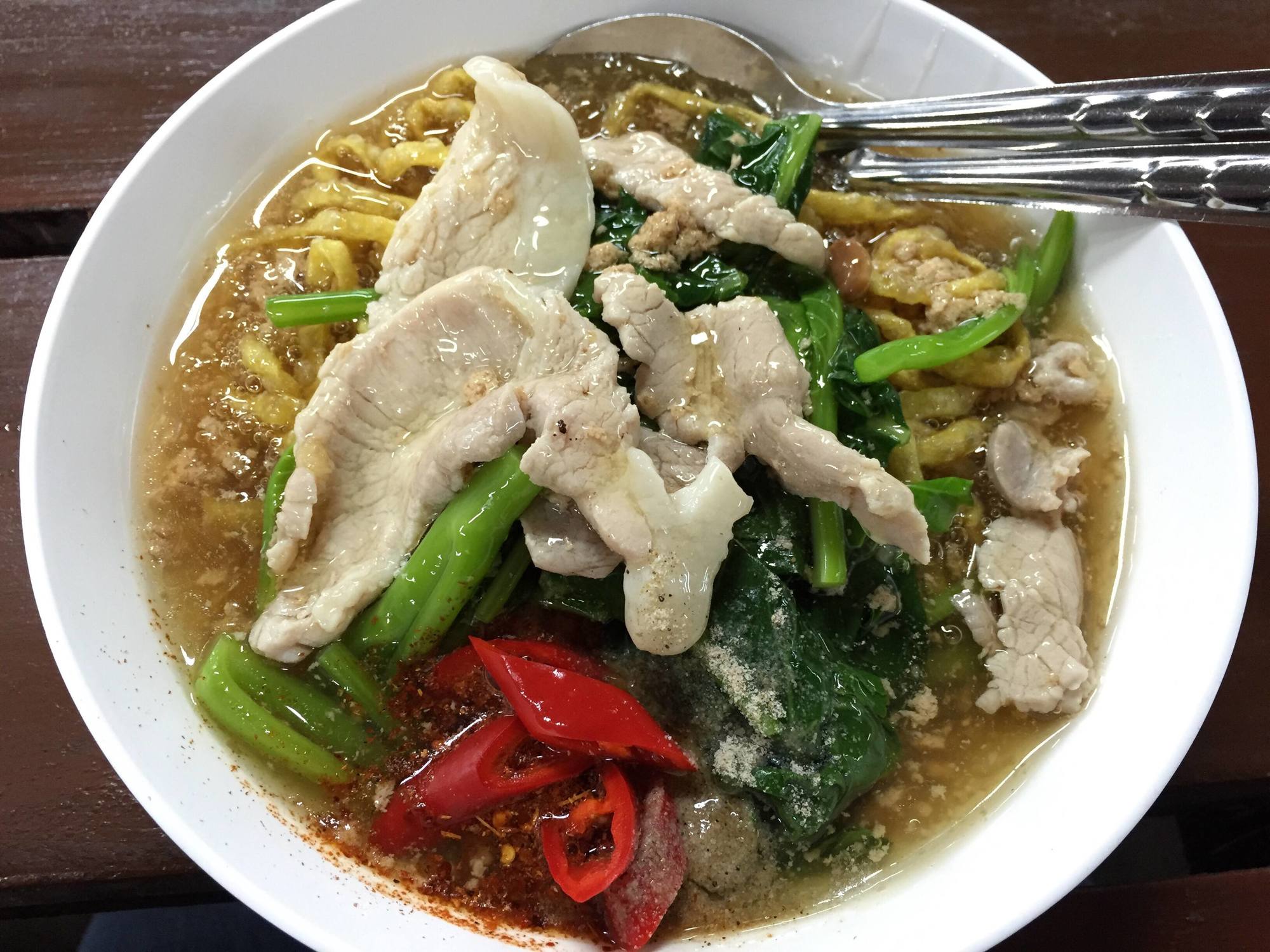မိသားစုကို ကော်ရည်ခေါက်ဆွဲချက်ကျွေးမလား မိသားစုကို ကော်ရည်ခေါက်ဆွဲချက်ကျွေးမလား