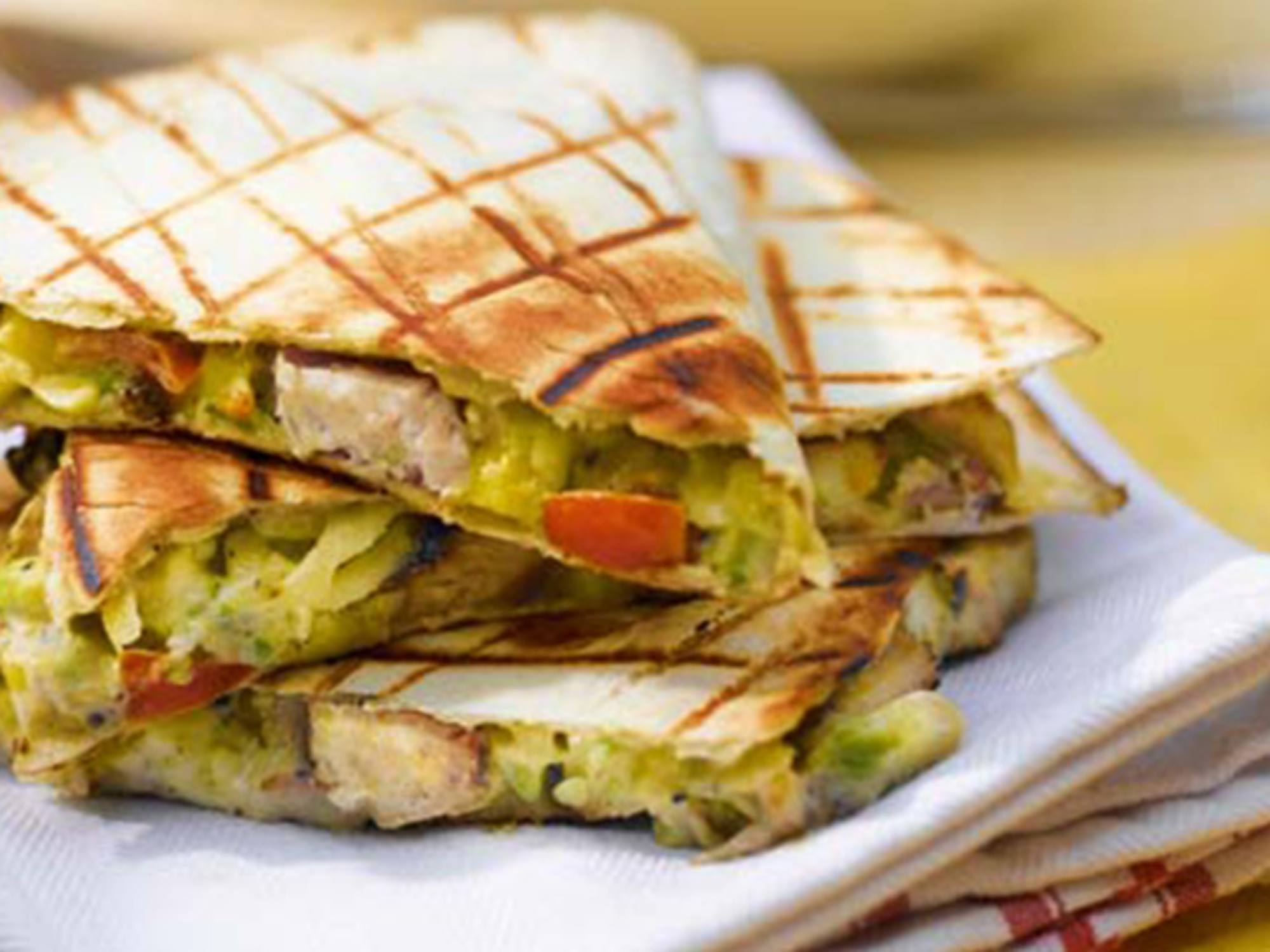 Chicken & Avocado quesadilla Hellmann's