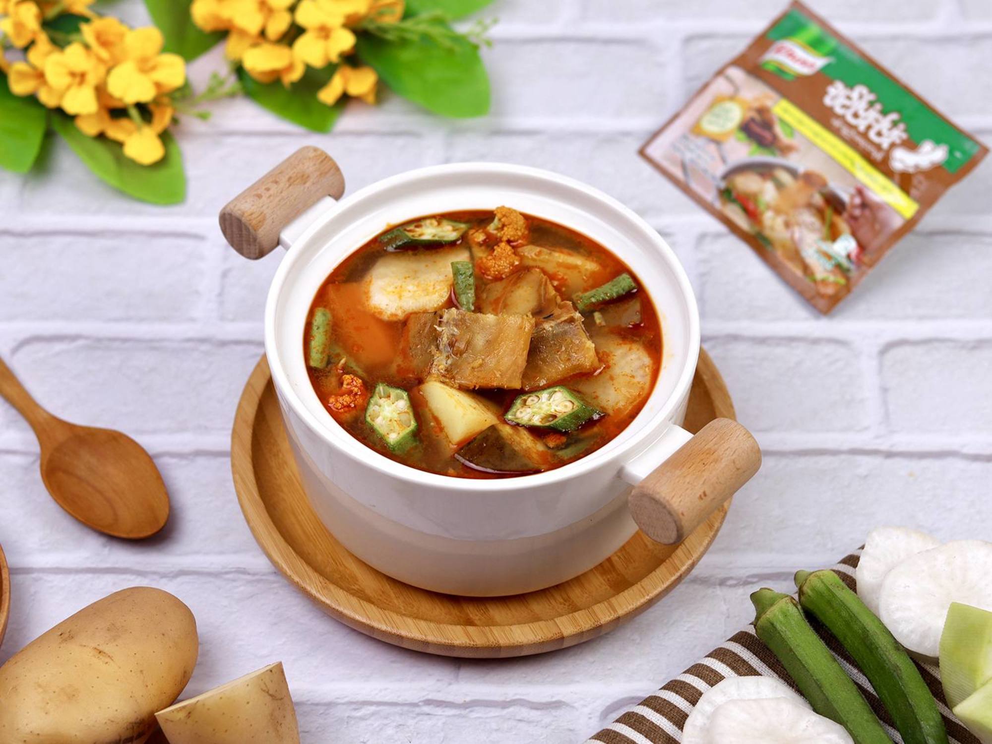 ငါးခြောက်သီးစုံချဥ်ရည်ဟင်း ငါးခြောက်သီးစုံချဥ်ရည်ဟင်း