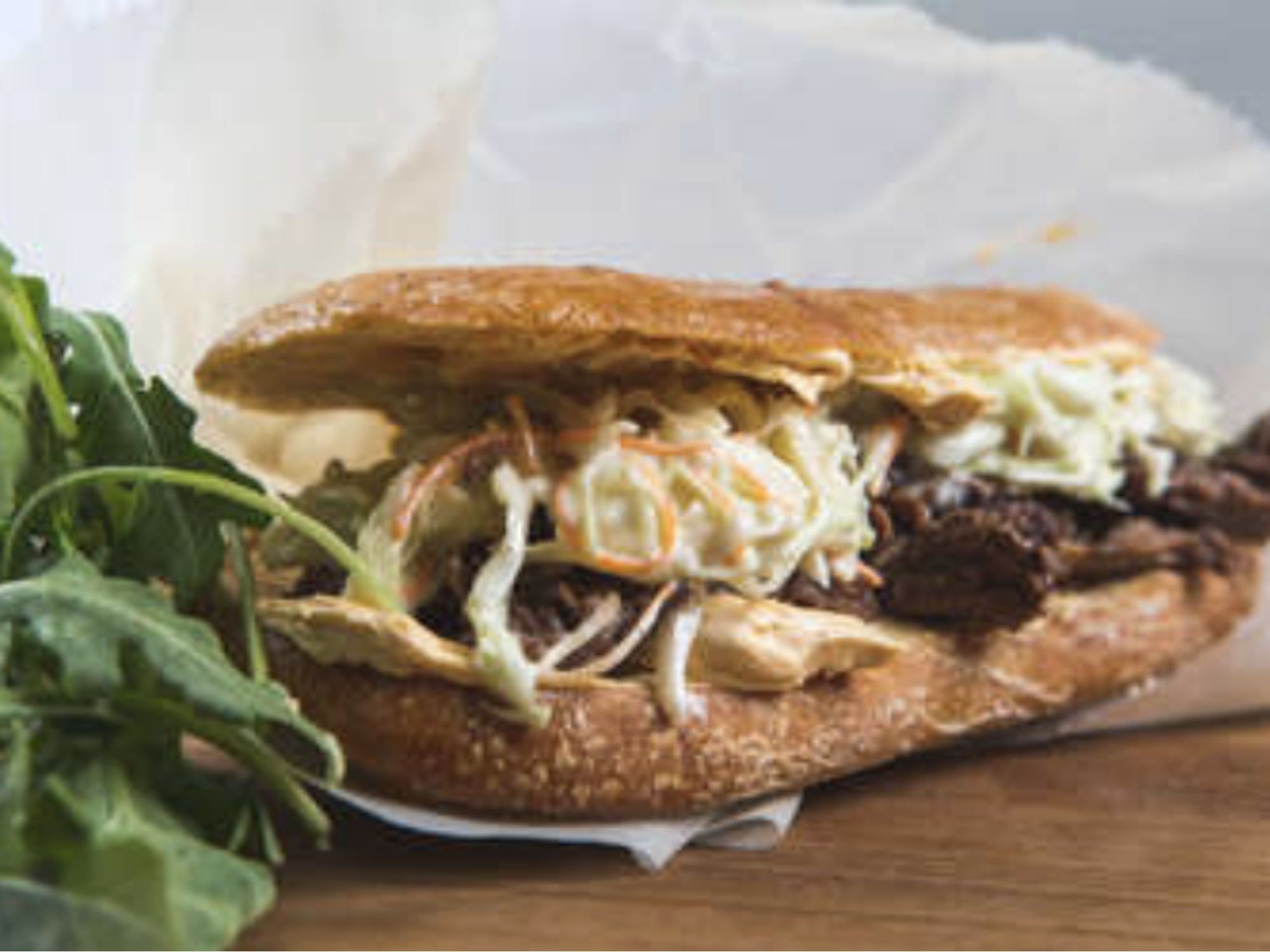 Nyhtönauta & coleslaw burger | Hellmann's