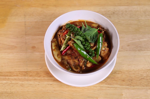 แกงป่าไก่ใส่กล้วยดิบ