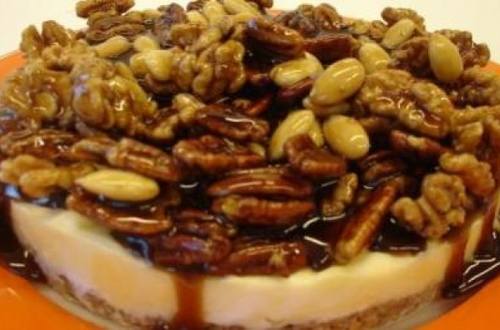 Torta de pistache e frutas secas