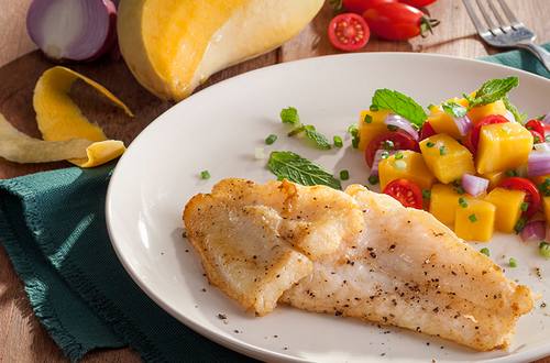 สเต็กปลาดอร์ลี่กับซัลซ่ามะม่วง