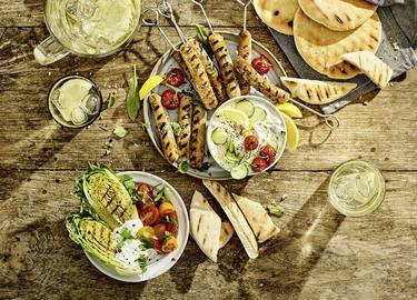 Gerookte vegetarische Little Willies met Griekse tzatziki