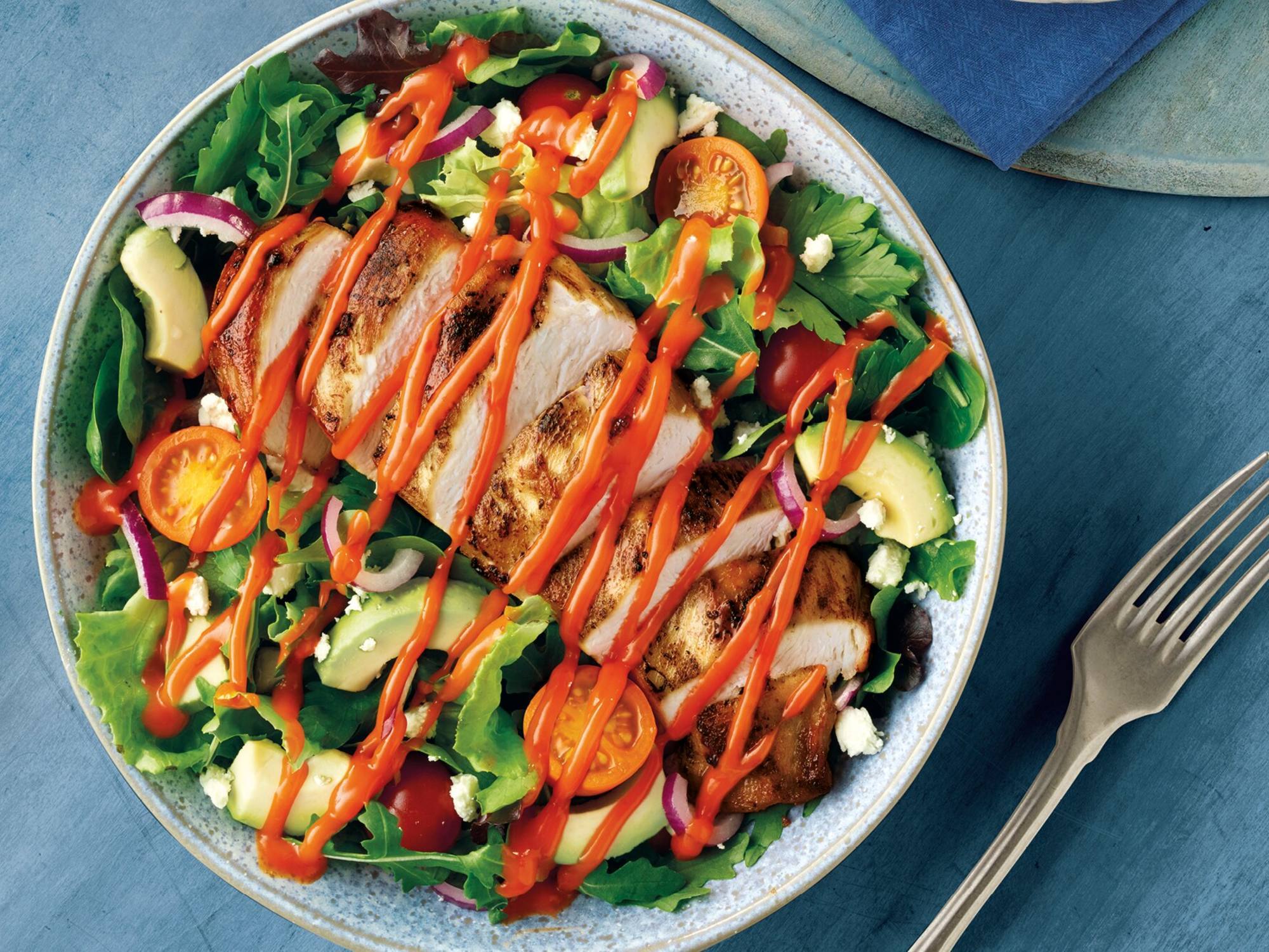 Grilled Chicken Salad with Roasted Red Pepper Sauce Grilled Chicken Salad with Roasted Red Pepper Sauce