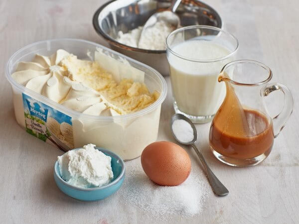 Hoe 'Ricotta pancakes met vanille ijs' bereiden.