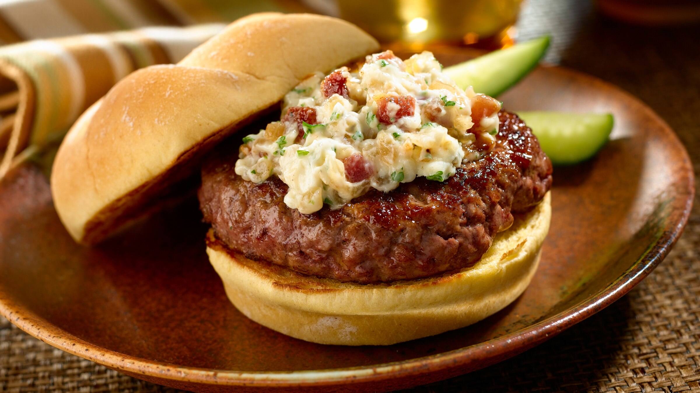 Creamy Blue Cheeseburgers with Bacon Creamy Blue Cheeseburgers with Bacon