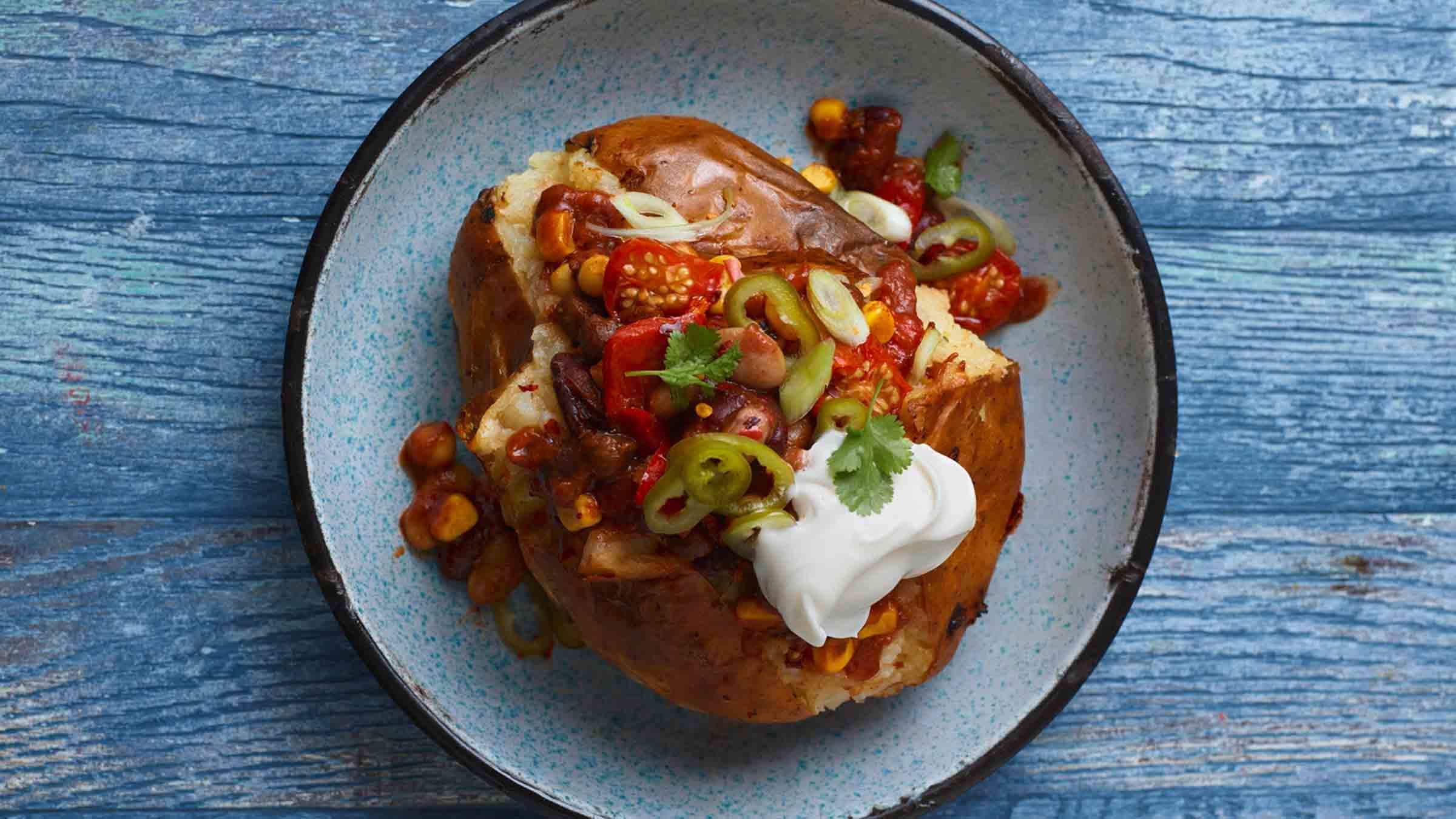 Vegan Chili Stuffed Baked Potatoes Vegan Chili Stuffed Baked Potatoes