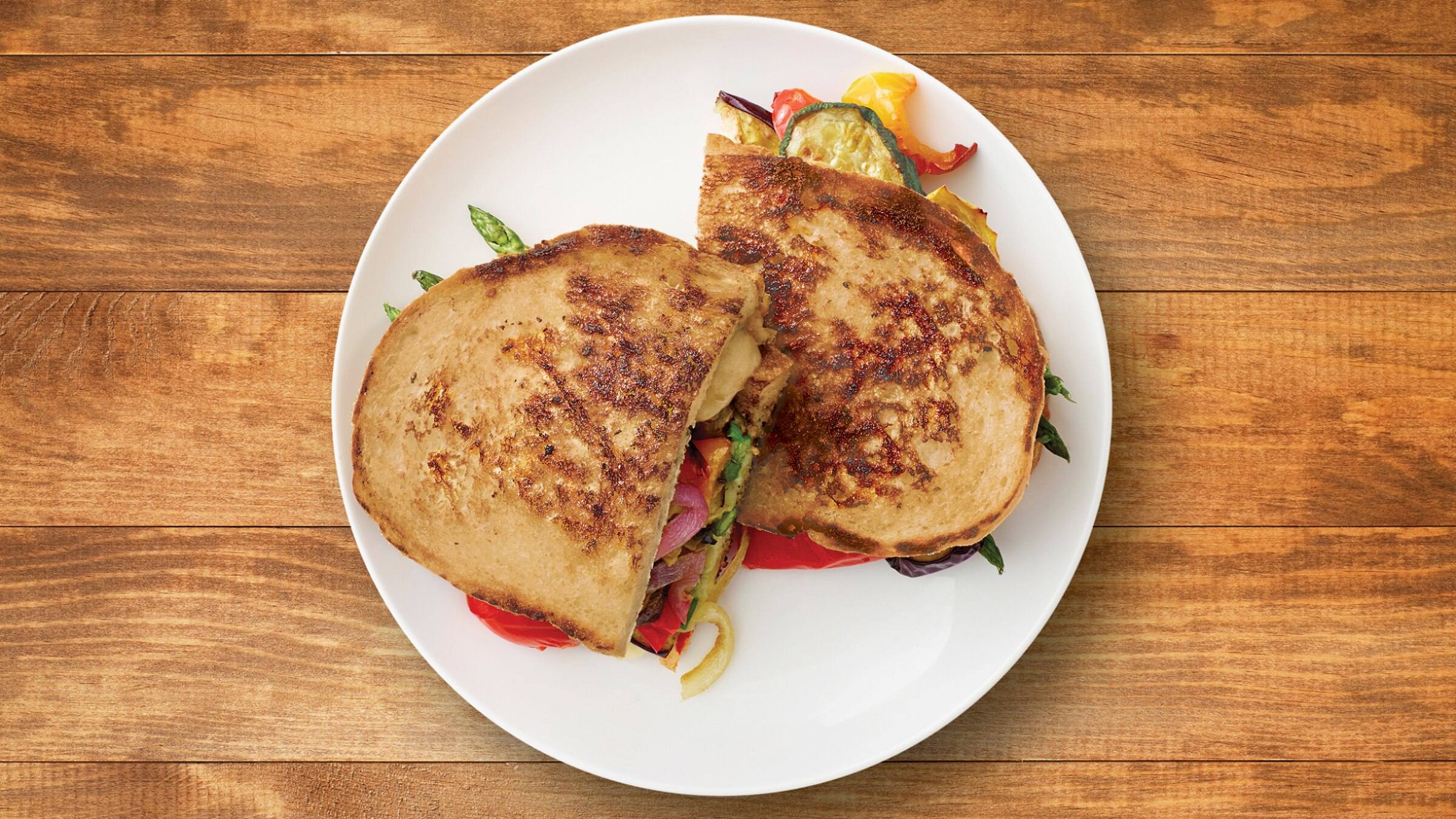 Perfectly Crispy Grilled Cheese & Veggie Recipe Perfectly Crispy Grilled Cheese & Veggie Recipe
