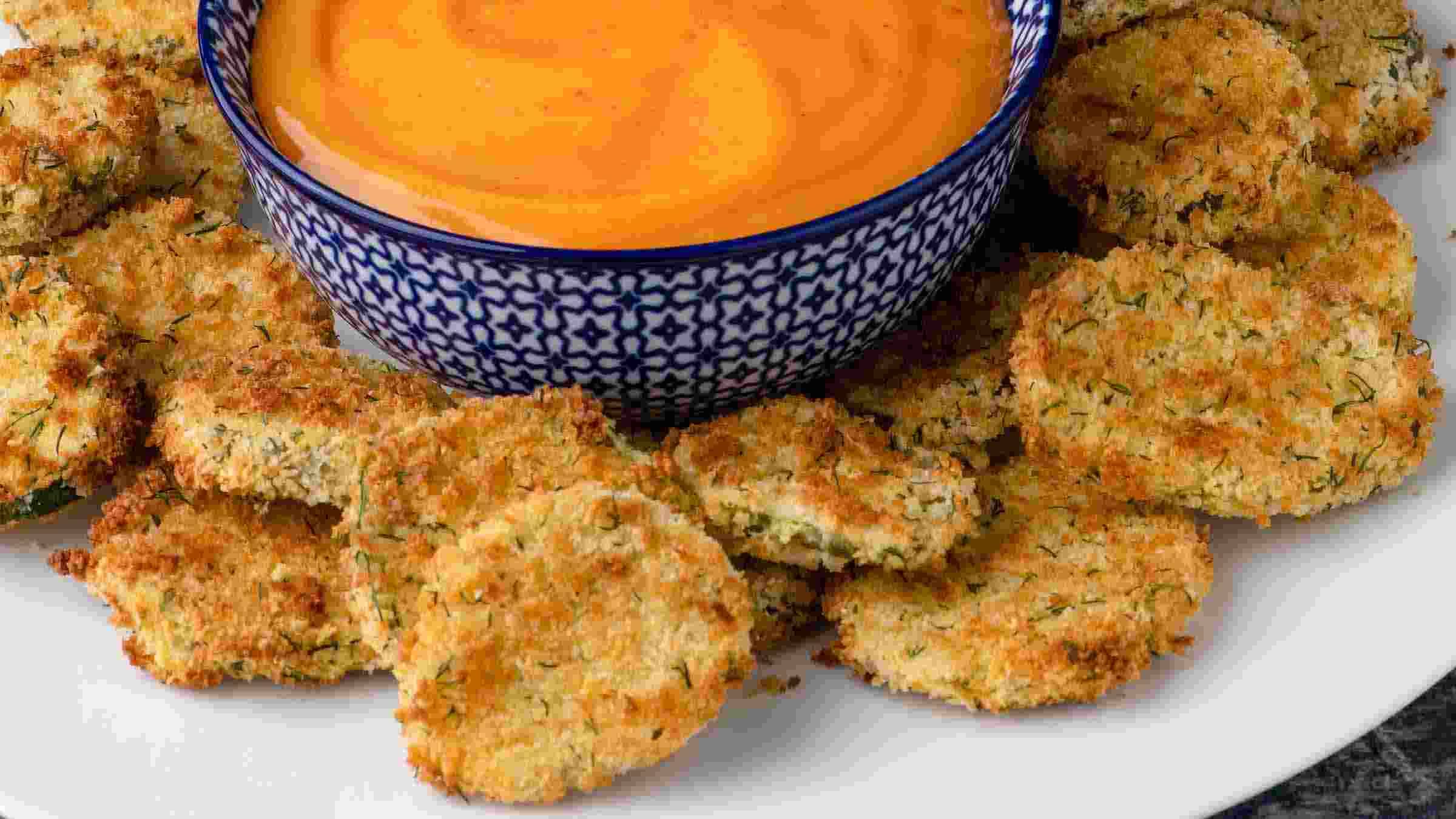 Air-Fried Pickles with Spicy Mayonnaise Dipping Sauce Recipe Air-Fried Pickles with Spicy Mayonnaise Dipping Sauce Recipe
