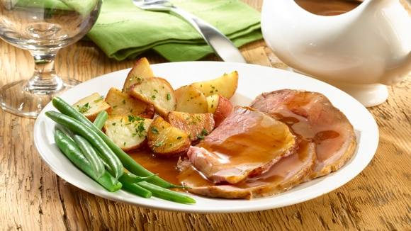 Classic Roast Beef with Brown Gravy Classic Roast Beef with Brown Gravy