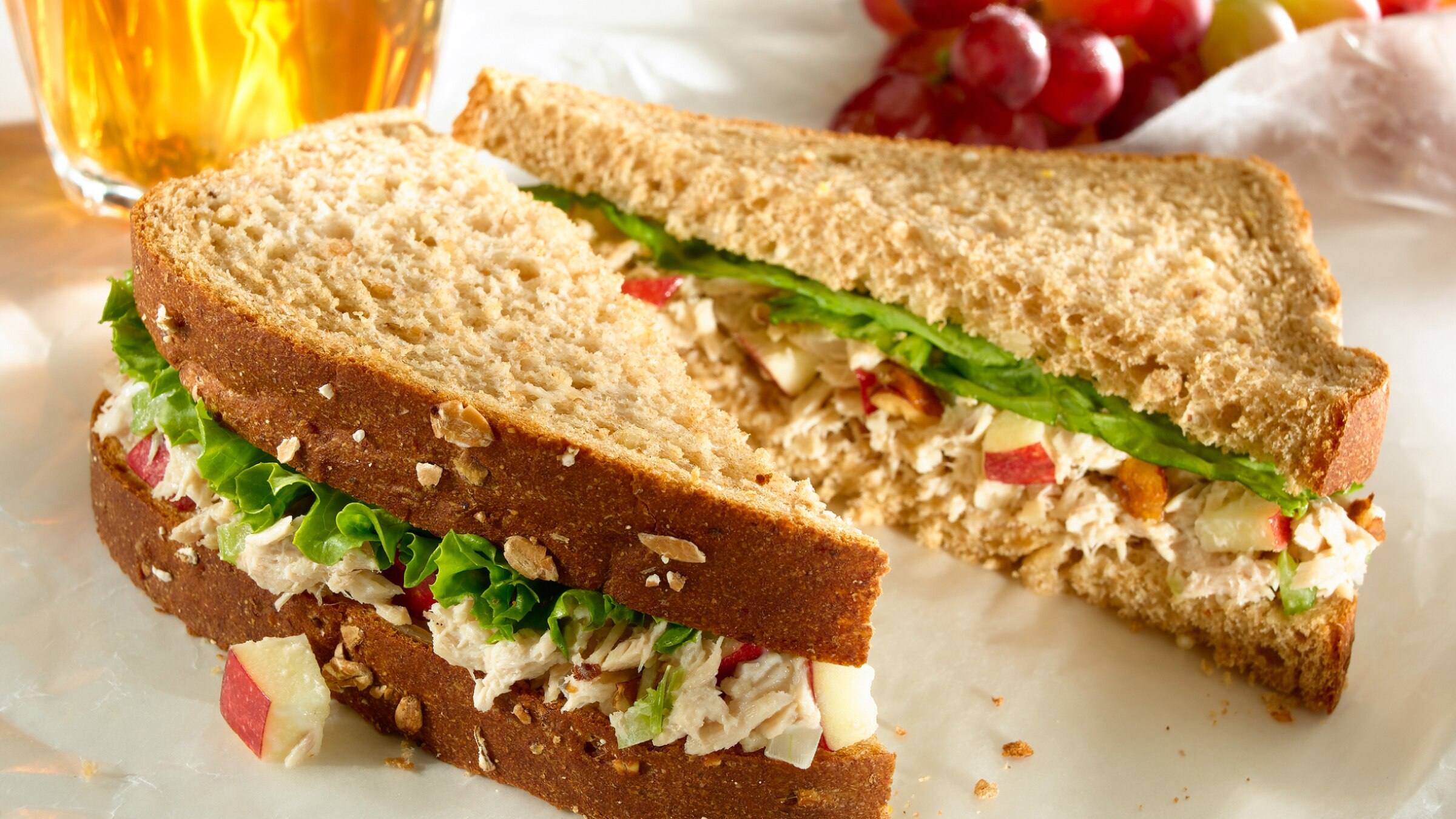 Tuna Waldorf Salad Sandwiches Tuna Waldorf Salad Sandwiches