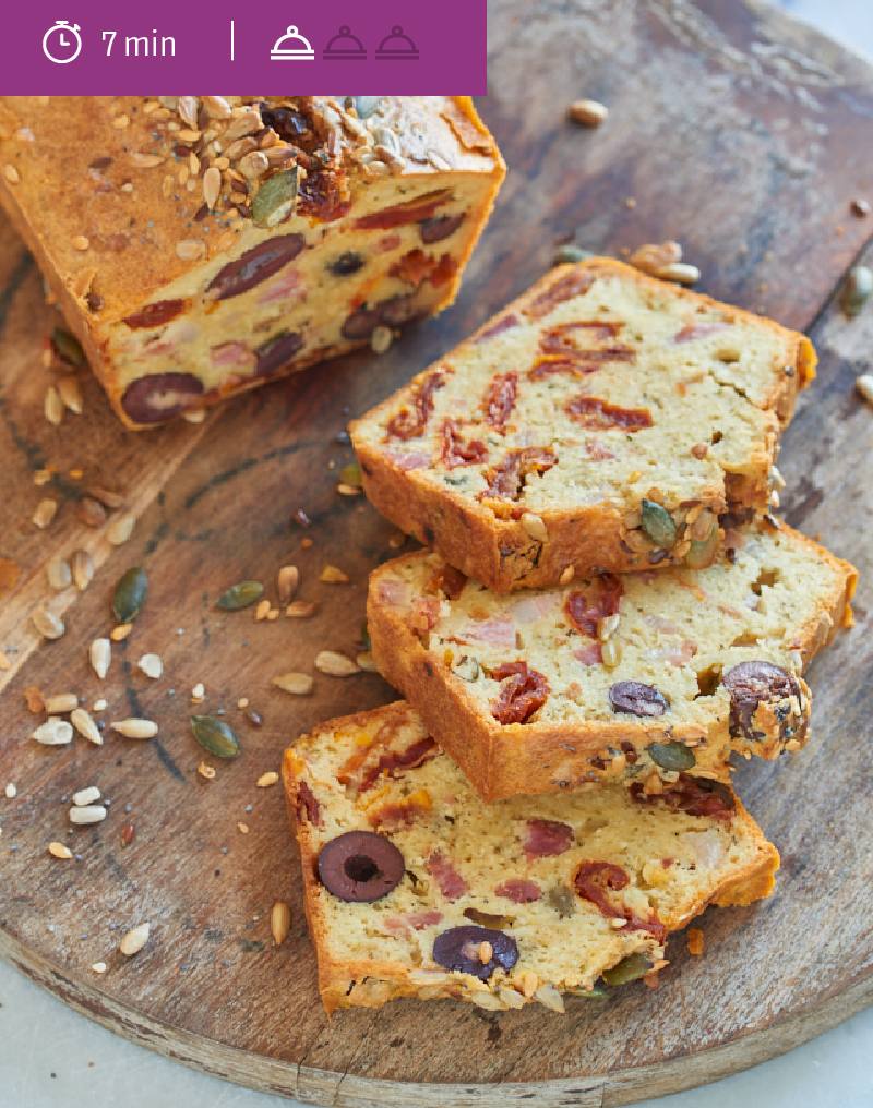 Cake au jambon, tomates séchées et olives de Kalamata Cake au jambon, tomates séchées et olives de Kalamata