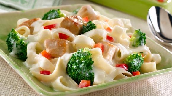 Chicken & Broccoli Alfredo Chicken & Broccoli Alfredo