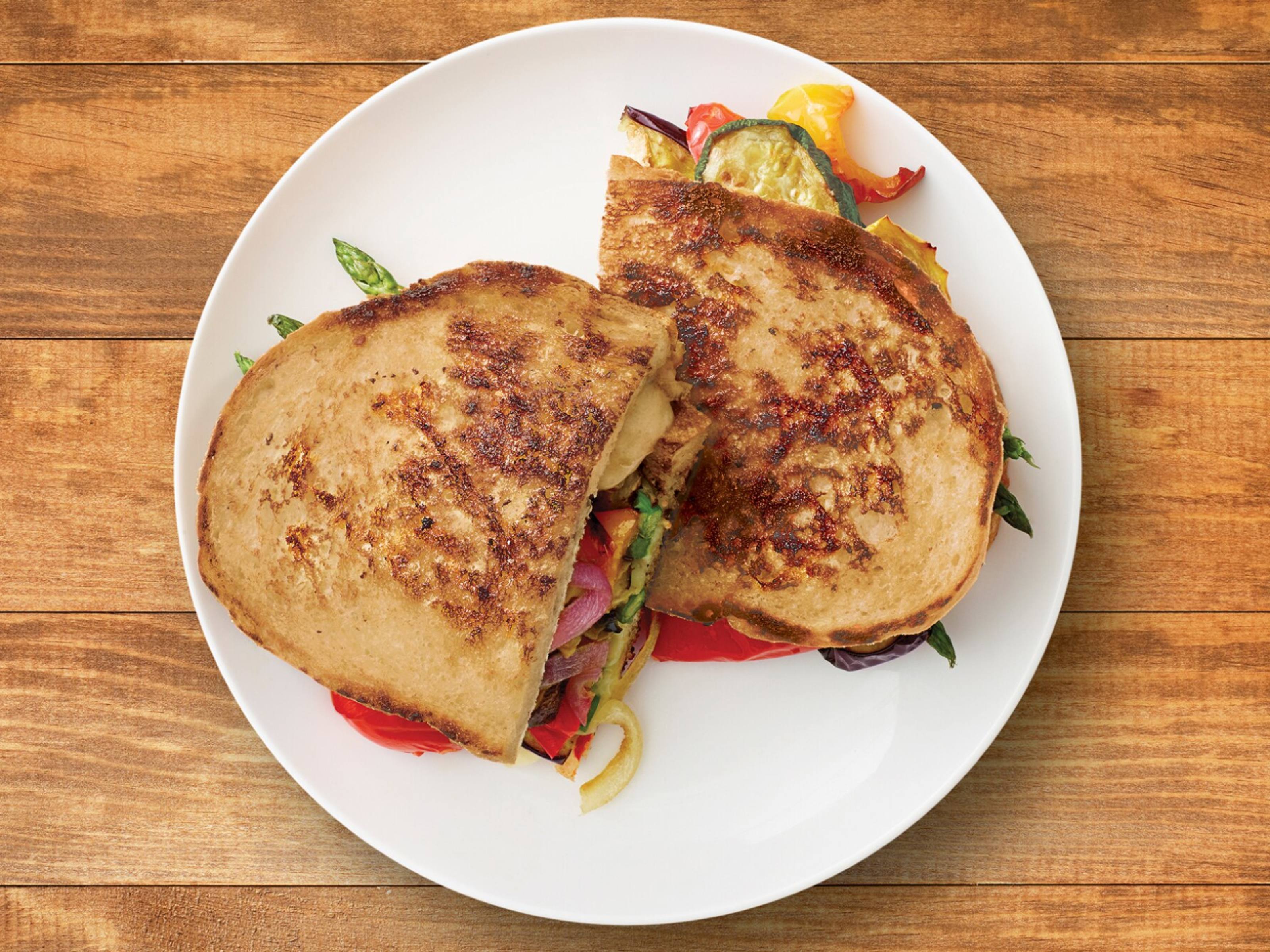 Perfectly Crispy Grilled Cheese & Veggie Strangewich Perfectly Crispy Grilled Cheese & Veggie Strangewich