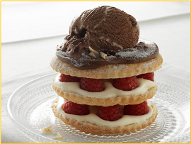 Millefeuilles de biscuits à la framboise Millefeuilles de biscuits à la framboise