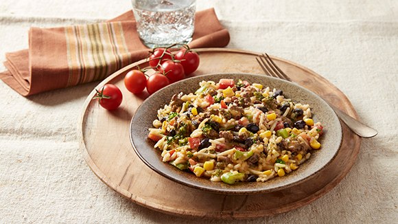 Frijoles negros y arroz con carne Frijoles negros y arroz con carne