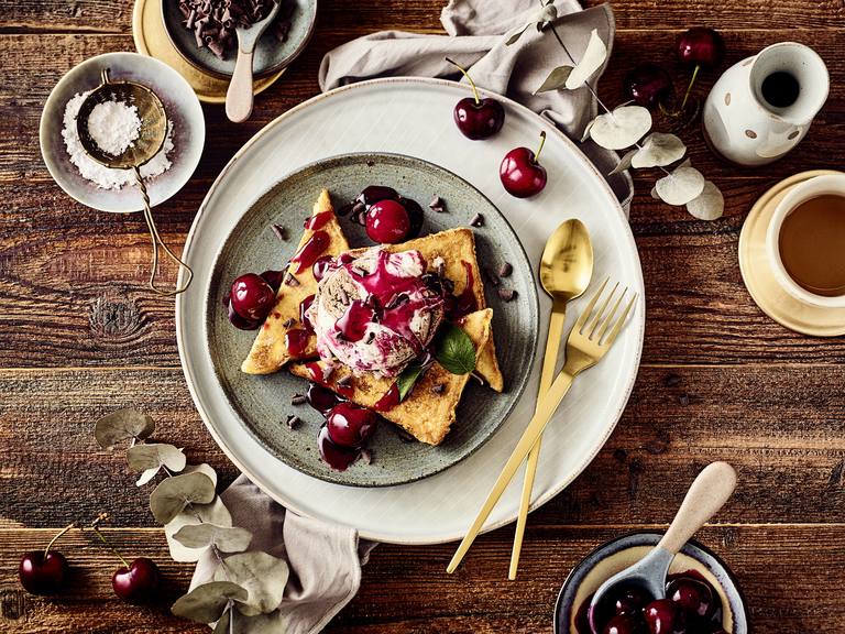 Cremissimo Schwarzwälder Kirsch French Toast Cremissimo Schwarzwälder Kirsch French Toast