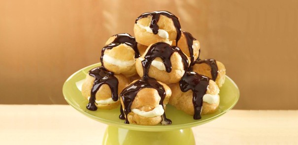 Profiteroles à la vanille Profiteroles à la vanille